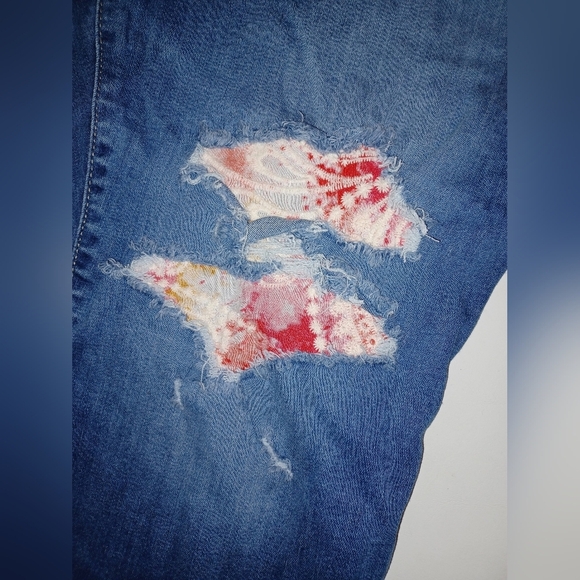 A Torrid Feel The Fit Midfit Super Skinny Jeans - Picture 6 of 9